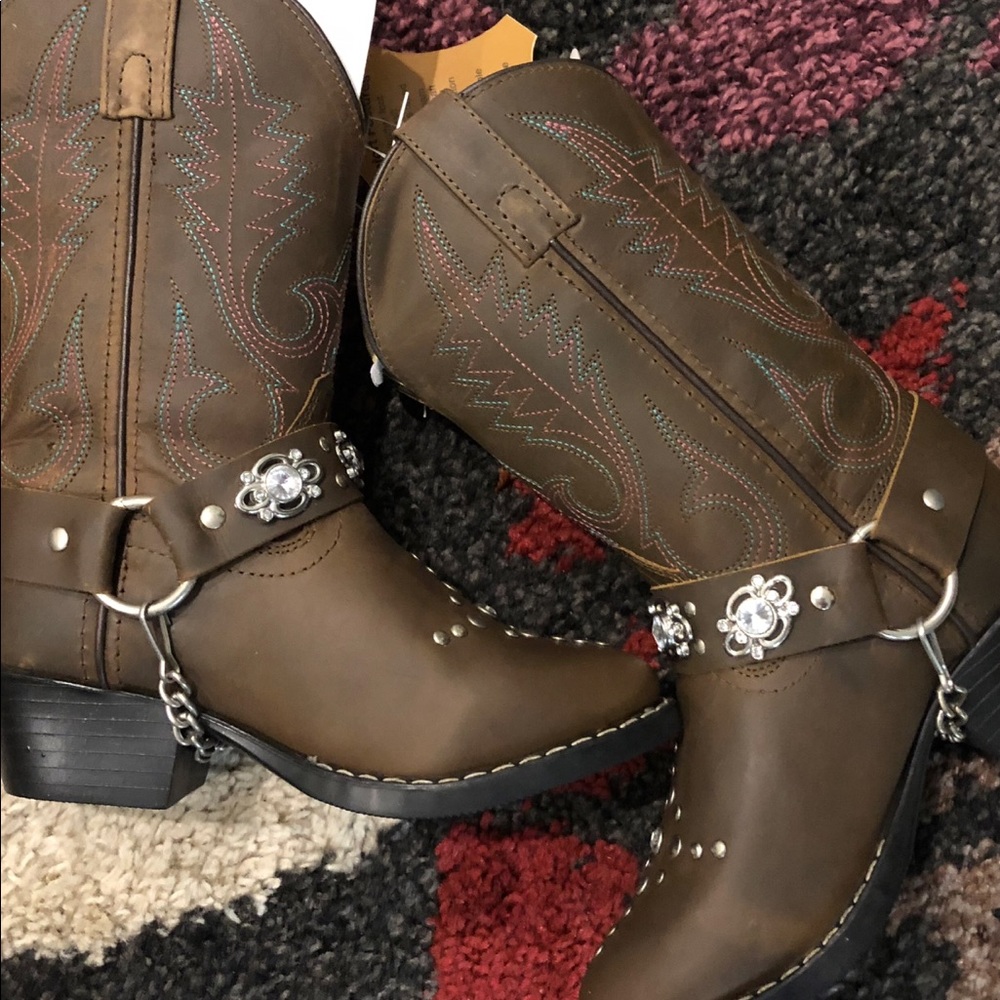 New in box, leather & rhinestone children’s boots!